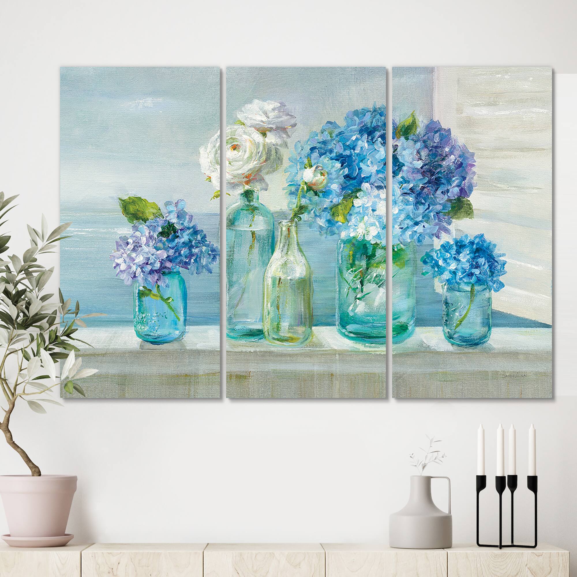 Designart - Coastl Flowers Bouquets